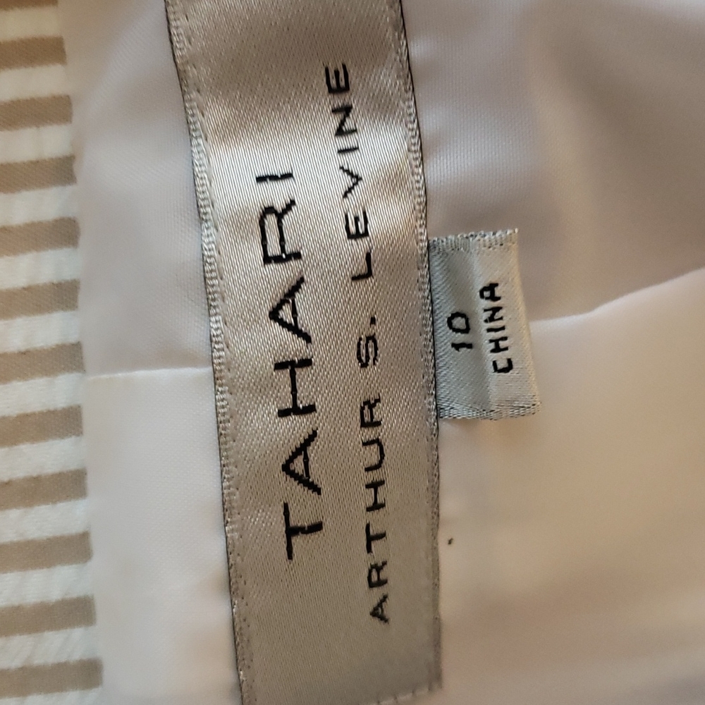 Tahari Arthur S. Levine blazer - Picture 8 of 9
